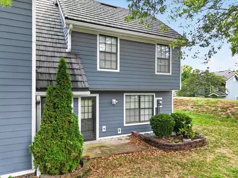 Exterior - 253 NEdgewater Dr, Lees Summit, MO 64064 photo 10 of 10