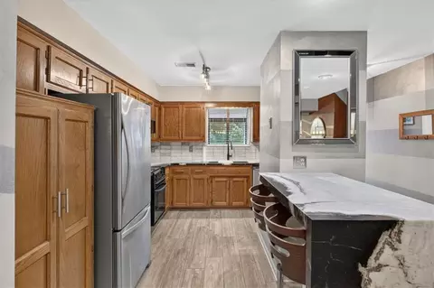Kitchen - 253 NEdgewater Dr, Lees Summit, MO 64064 photo 1 of 3