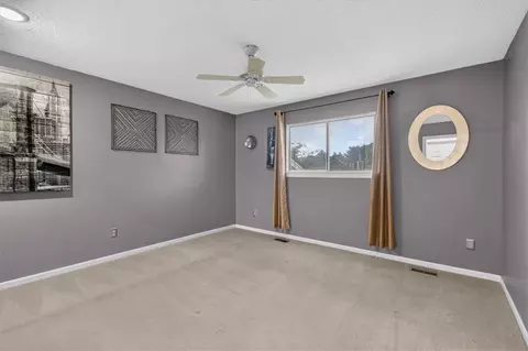 Bedroom - 253 NEdgewater Dr, Lees Summit, MO 64064 photo 6 of 7