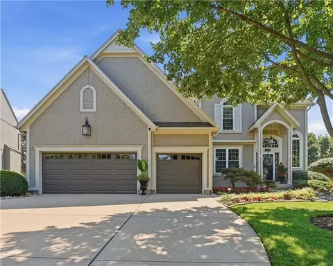 15231 Woodson Ln, Overland Park, KS 66223