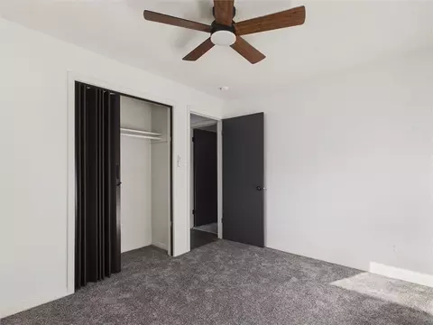 Bedroom - 12206 E 47th St, Independence, MO 64055 photo 4 of 7
