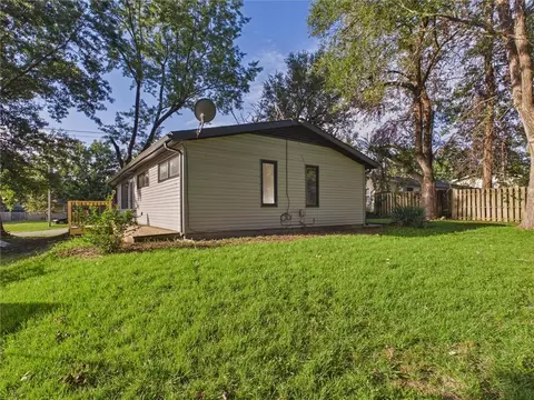 Exterior - 12206 E 47th St, Independence, MO 64055 photo 4 of 7
