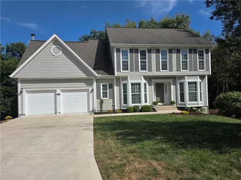 15511 Beverly St, Overland Park, KS 66223