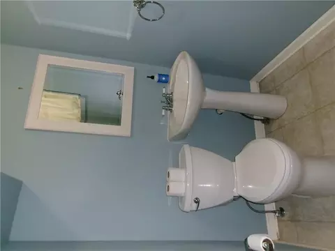 Bath - 526 N 5 St, Atchison, KS 66002 photo 1 of 7