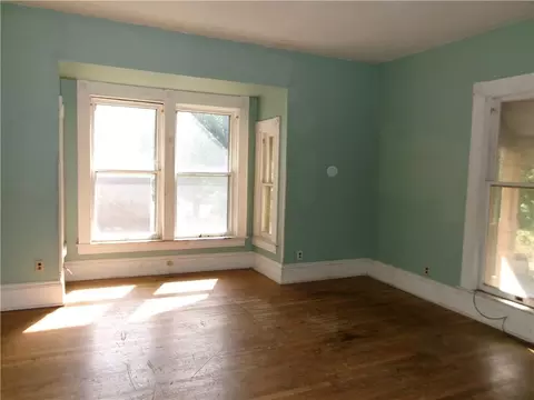 Bedroom - 526 N 5 St, Atchison, KS 66002 photo 5 of 5