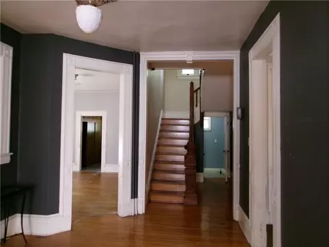 Entry Way - 526 N 5 St, Atchison, KS 66002 photo 1 of 3