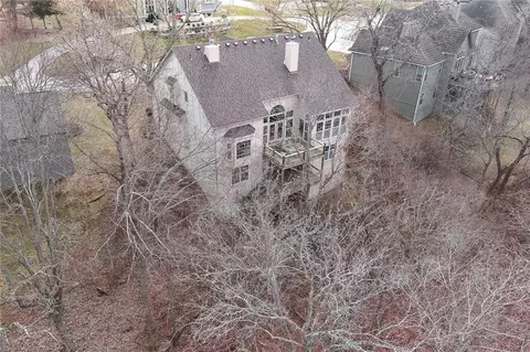 View/Area - 1028 NE Moss Point Rd, Lees Summit, MO 64064 photo 8 of 10