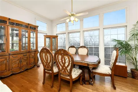 Dining - 1028 NE Moss Point Rd, Lees Summit, MO 64064 photo 2 of 2