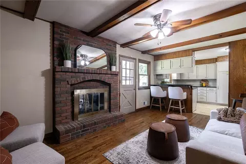 Living - 15706 E 44th Ter, Independence, MO 64055 photo 6 of 8