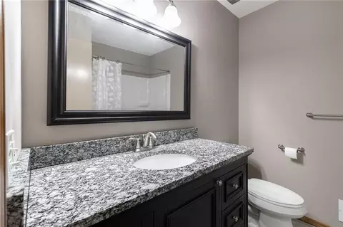 Bath - 15706 E 44th Ter, Independence, MO 64055 photo 1 of 2