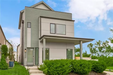1338 E 23rd St, Kansas City, MO 64108