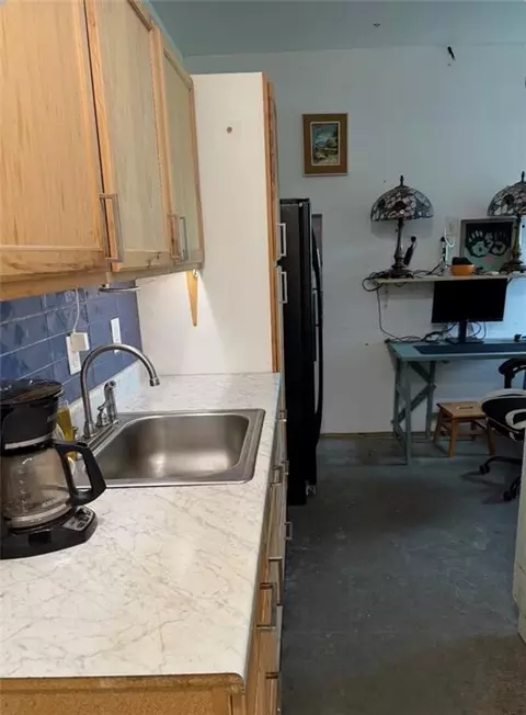 Kitchen - 30607 Kite Rd, Conception Junction, MO 64434 photo 2 of 2