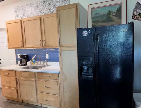 Kitchen - 30607 Kite Rd, Conception Junction, MO 64434 photo 1 of 2
