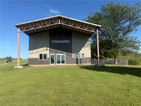 Exterior - 30607 Kite Rd, Conception Junction, MO 64434 photo 1 of 3