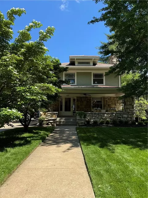 620 W 59th St, Kansas City, MO 64113