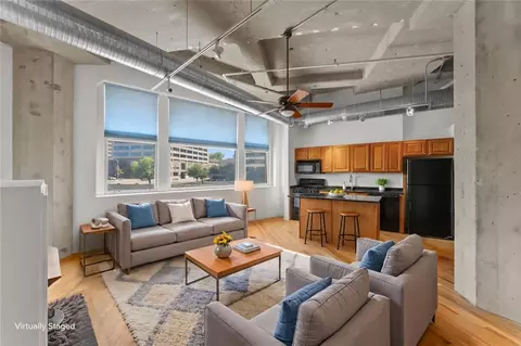 2107 Grand Blvd #309, Kansas City, MO 64108