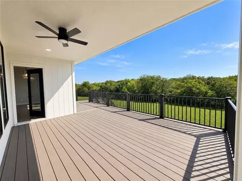 Exterior - 12203 S Eagle Crest Dr, Lees Summit, MO 64086 photo 2 of 2