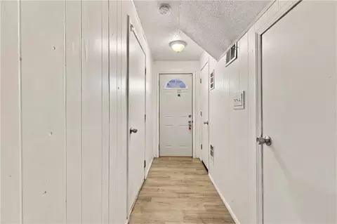 Entry Way - 6508 E 128th St, Grandview, MO 64030 photo 2 of 3
