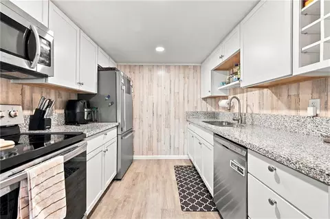 Kitchen - 6508 E 128th St, Grandview, MO 64030 photo 1 of 1