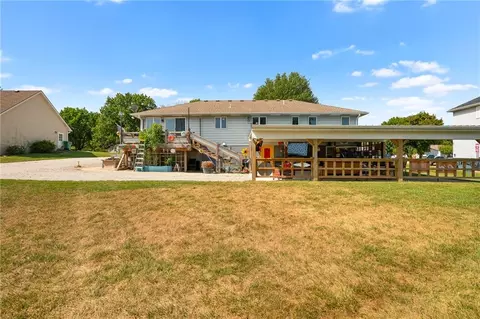 Exterior - 907 N 5th St, Drexel, MO 64742 photo 6 of 11