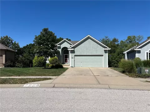 7228 N Spruce Ave, Kansas City, MO 64119