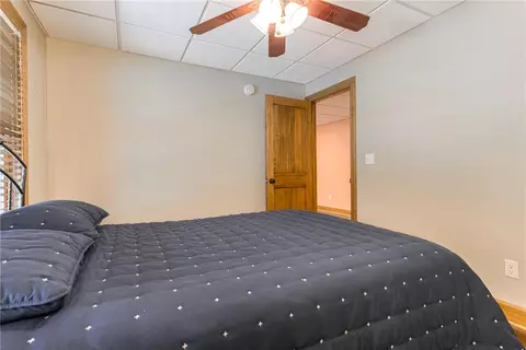 Bedroom - 25205 E Blue Mills Rd, Independence, MO 64058 photo 8 of 9