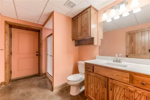Bath - 25205 E Blue Mills Rd, Independence, MO 64058 photo 3 of 7