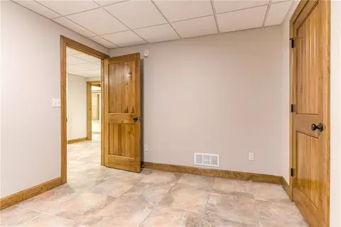 Bedroom - 25205 E Blue Mills Rd, Independence, MO 64058 photo 9 of 9