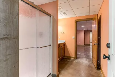 Bath - 25205 E Blue Mills Rd, Independence, MO 64058 photo 4 of 7