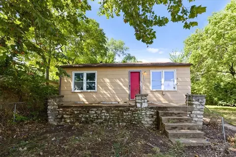 1134 Merriam Ln, Kansas City, KS 66103