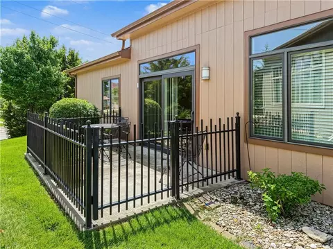 Exterior - 716 Coving Ct, Lawrence, KS 66049 photo 5 of 5