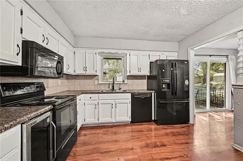Kitchen - 17009 E 3rd Ter, Independence, MO 64056 photo 1 of 2