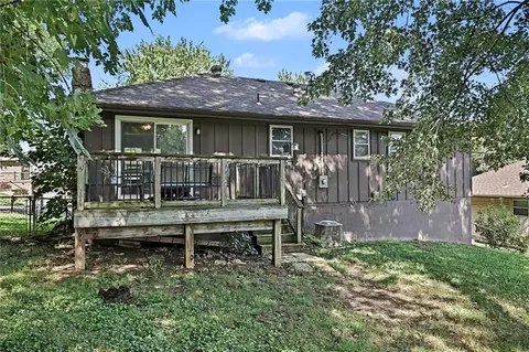 Exterior - 17009 E 3rd Ter, Independence, MO 64056 photo 6 of 6