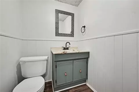 Bath - 17009 E 3rd Ter, Independence, MO 64056 photo 3 of 3