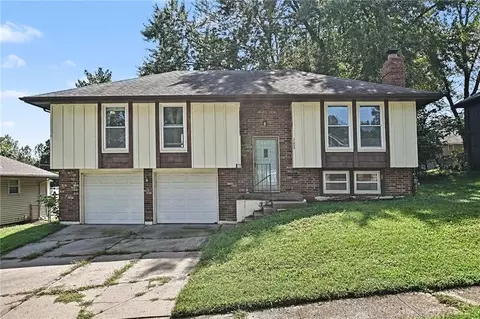 Exterior - 17009 E 3rd Ter, Independence, MO 64056 photo 2 of 6