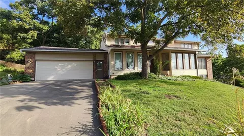 17604 W 67th Ter, Shawnee, KS 66217
