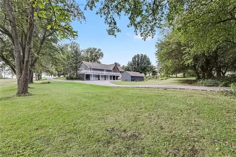Exterior - 2806 E 215th St, Belton, MO 64012 photo 15 of 18