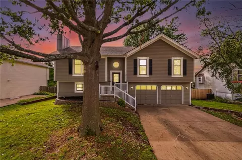 15413 W 152nd St, Olathe, KS 66062