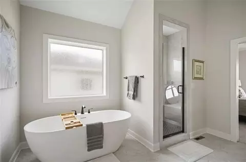 Bath - 8156 Roundtree St, Lenexa, KS 66220 photo 1 of 3