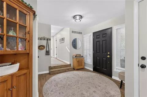Entry Way - 1104 NE Oak Tree Dr, Lees Summit, MO 64086 photo 1 of 2