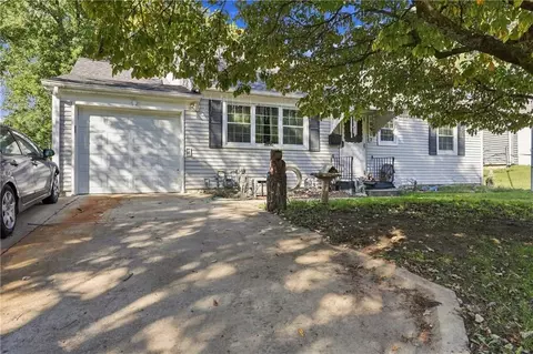 10912 E 59th St, Raytown, MO 64133