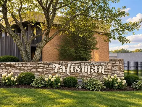 406 W 104th Unit C St, Kansas City, MO 64114