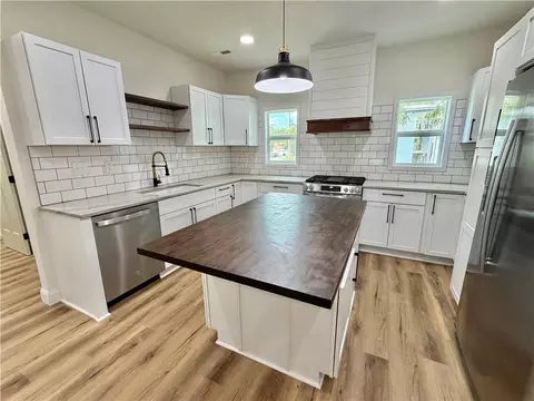 Kitchen - 401 Franklin St, Warrensburg, MO 64093 photo 4 of 6
