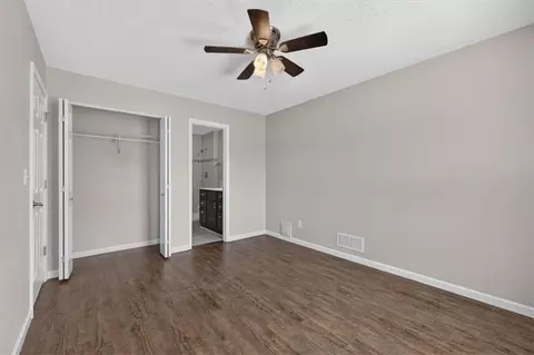 Bedroom - 100 E South Ave, Belton, MO 64012 photo 9 of 13
