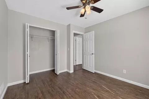 Bedroom - 100 E South Ave, Belton, MO 64012 photo 4 of 13