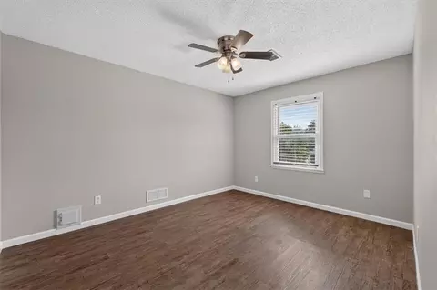 Bedroom - 100 E South Ave, Belton, MO 64012 photo 6 of 13