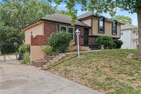 6012 E 107th Ter, Kansas City, MO 64134