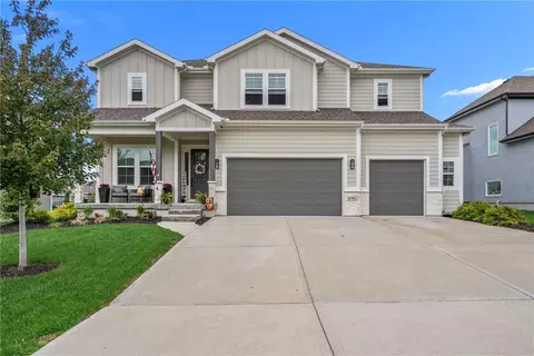16982 S Penrose Ln, Olathe, KS 66062
