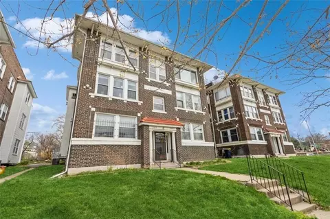 3317 Gillham Rd #3S, Kansas City, MO 64110