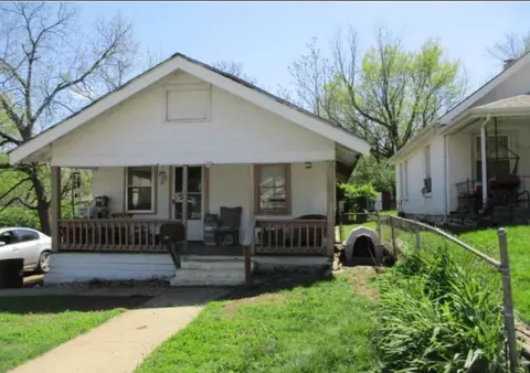 1827 E 82nd Ter, Kansas City, MO 64132